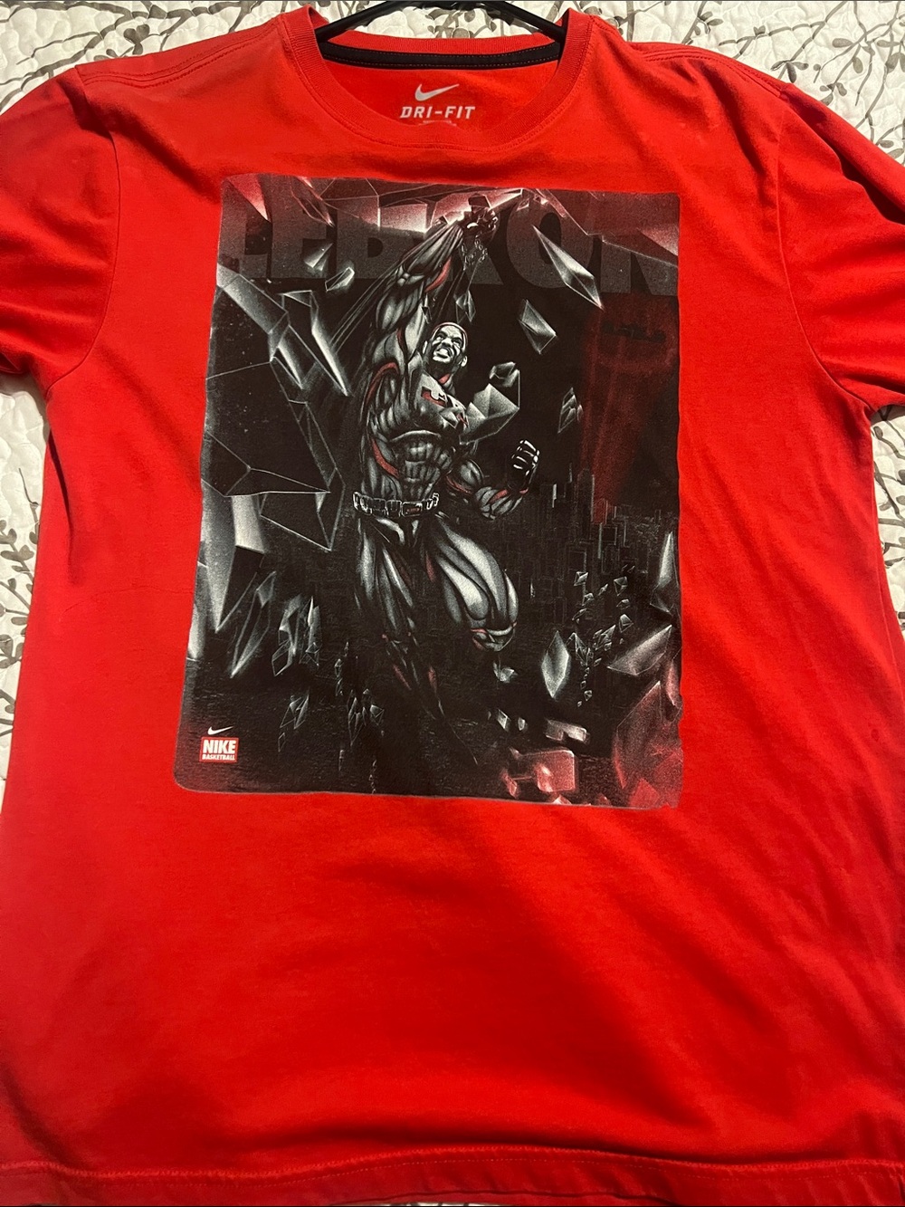 Nike LeBron tshirt Gently used